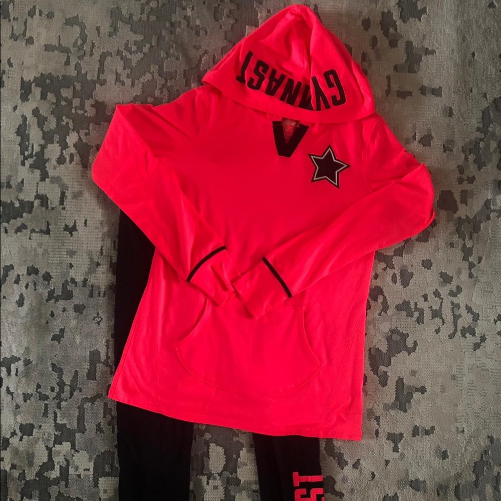 Set of athletic leggings + hoodie